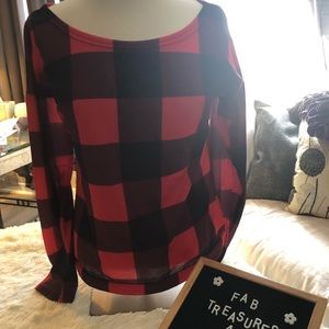 Boutique Buffalo 🐃Plaid top